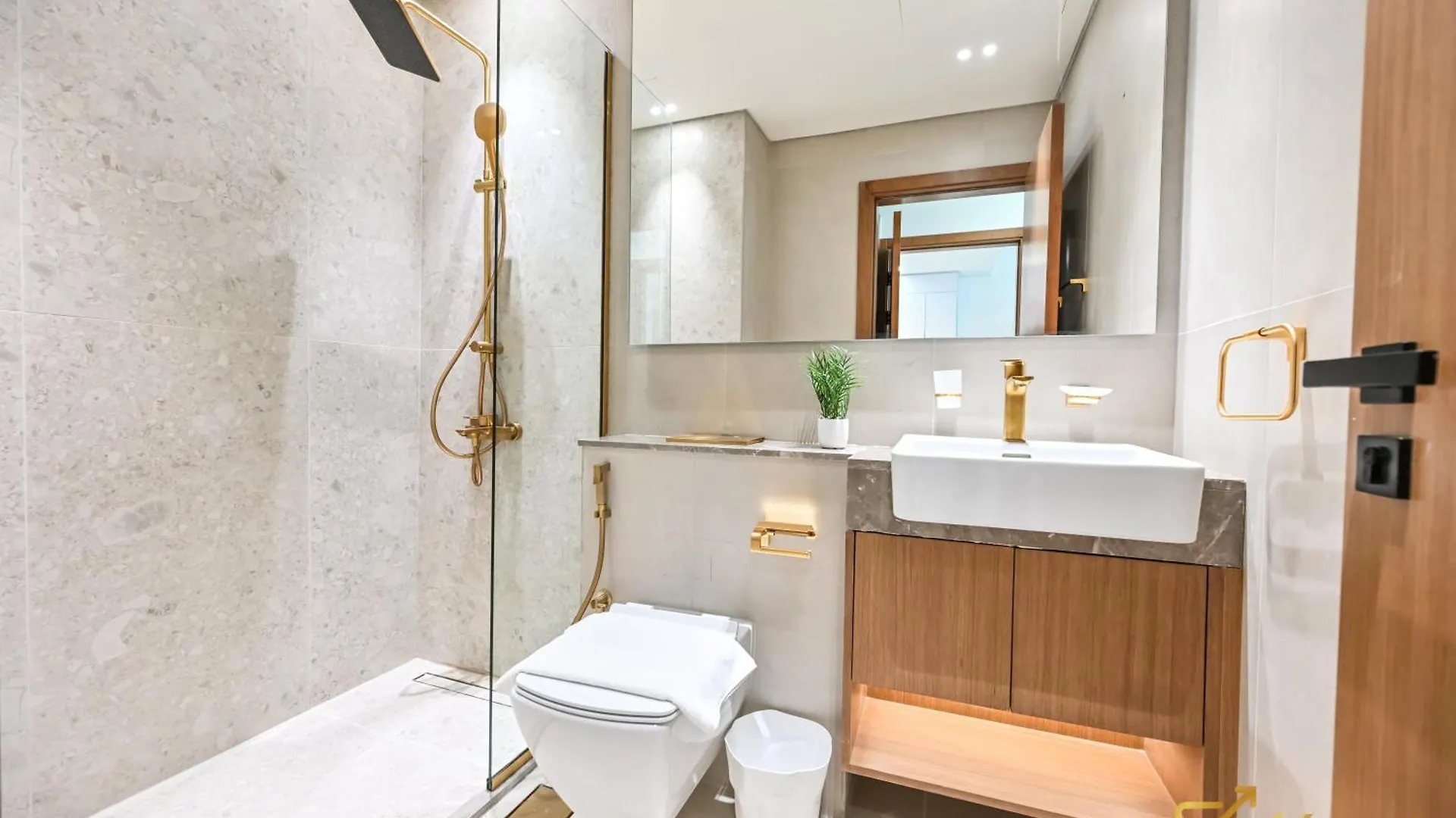 Marvelous 1Br In Binghati Amber By Deleguest Dubai