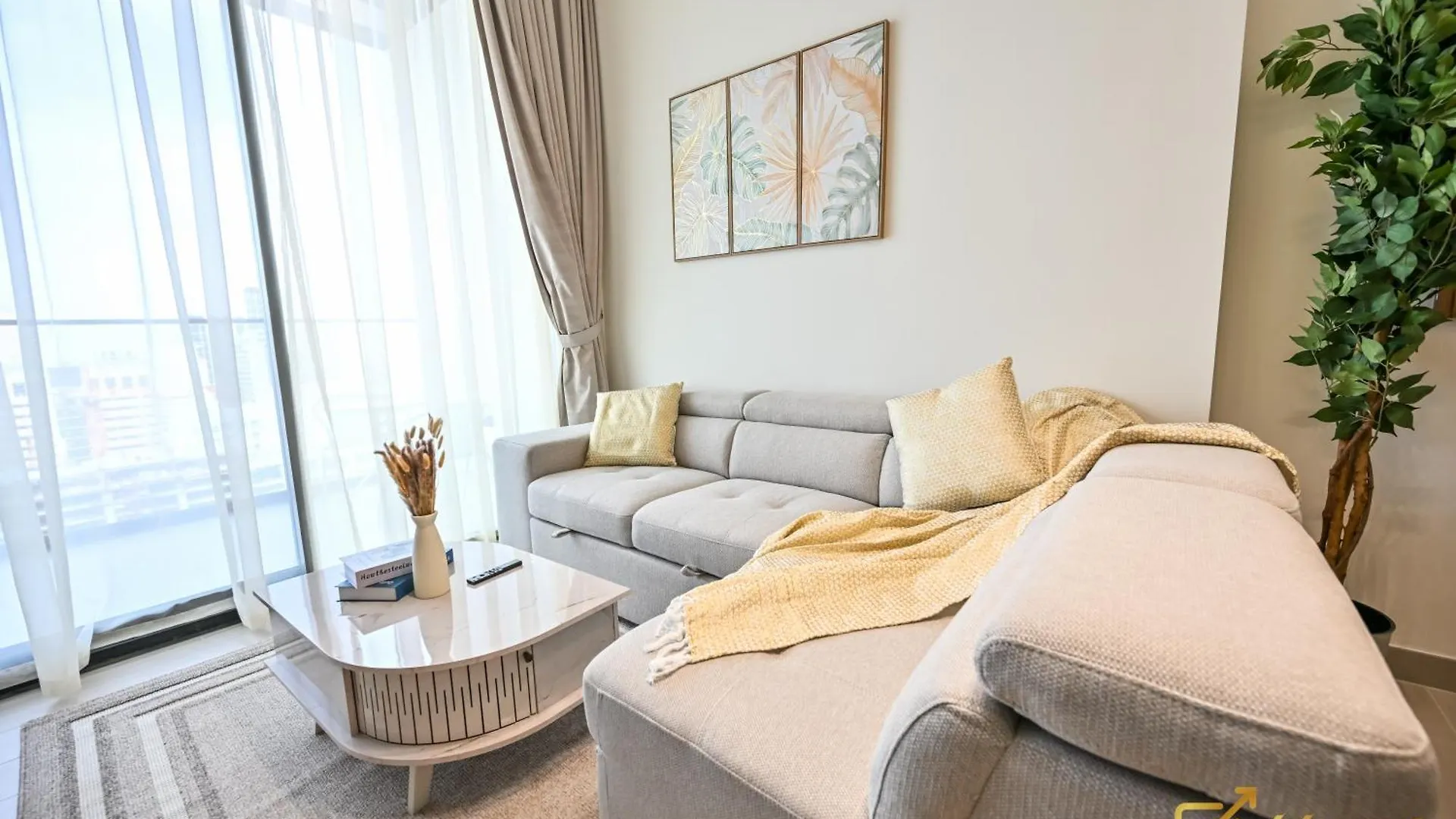 Marvelous 1Br In Binghati Amber By Deleguest Dubai Apartment