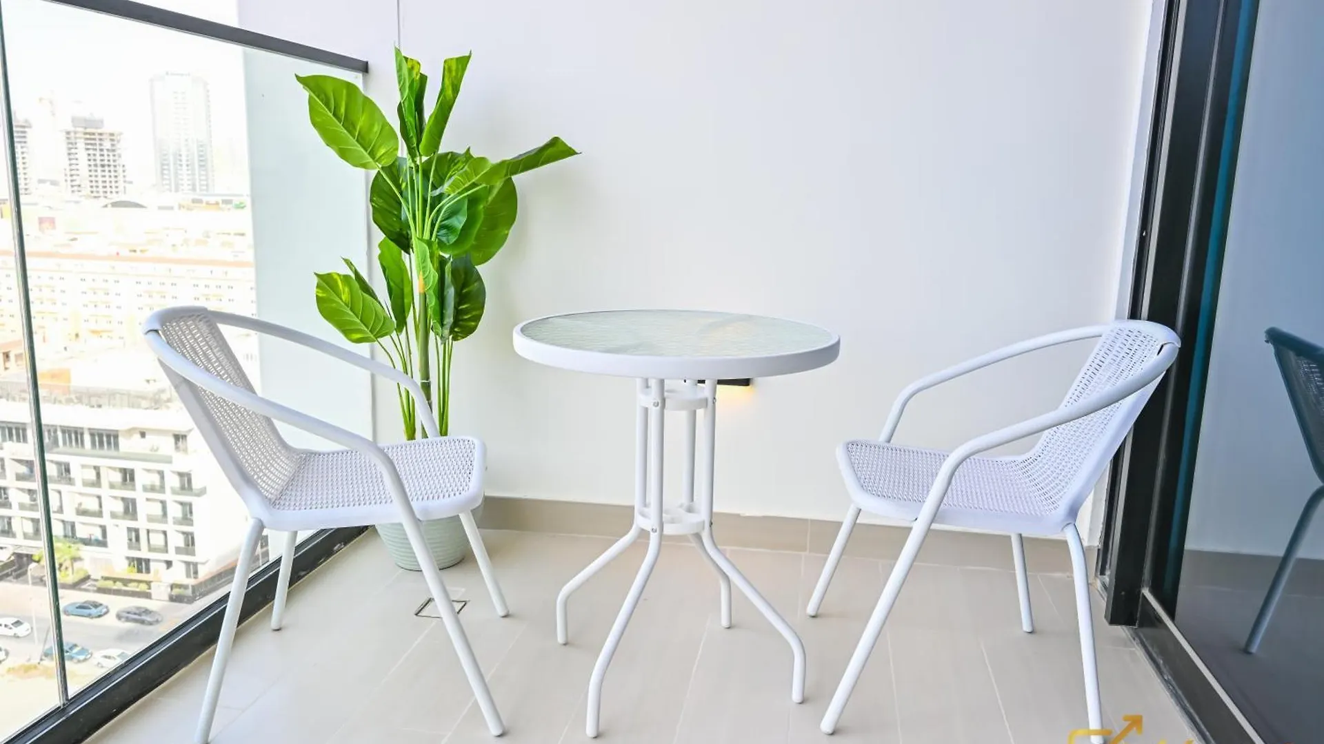 Marvelous 1Br In Binghati Amber By Deleguest Dubai Apartment